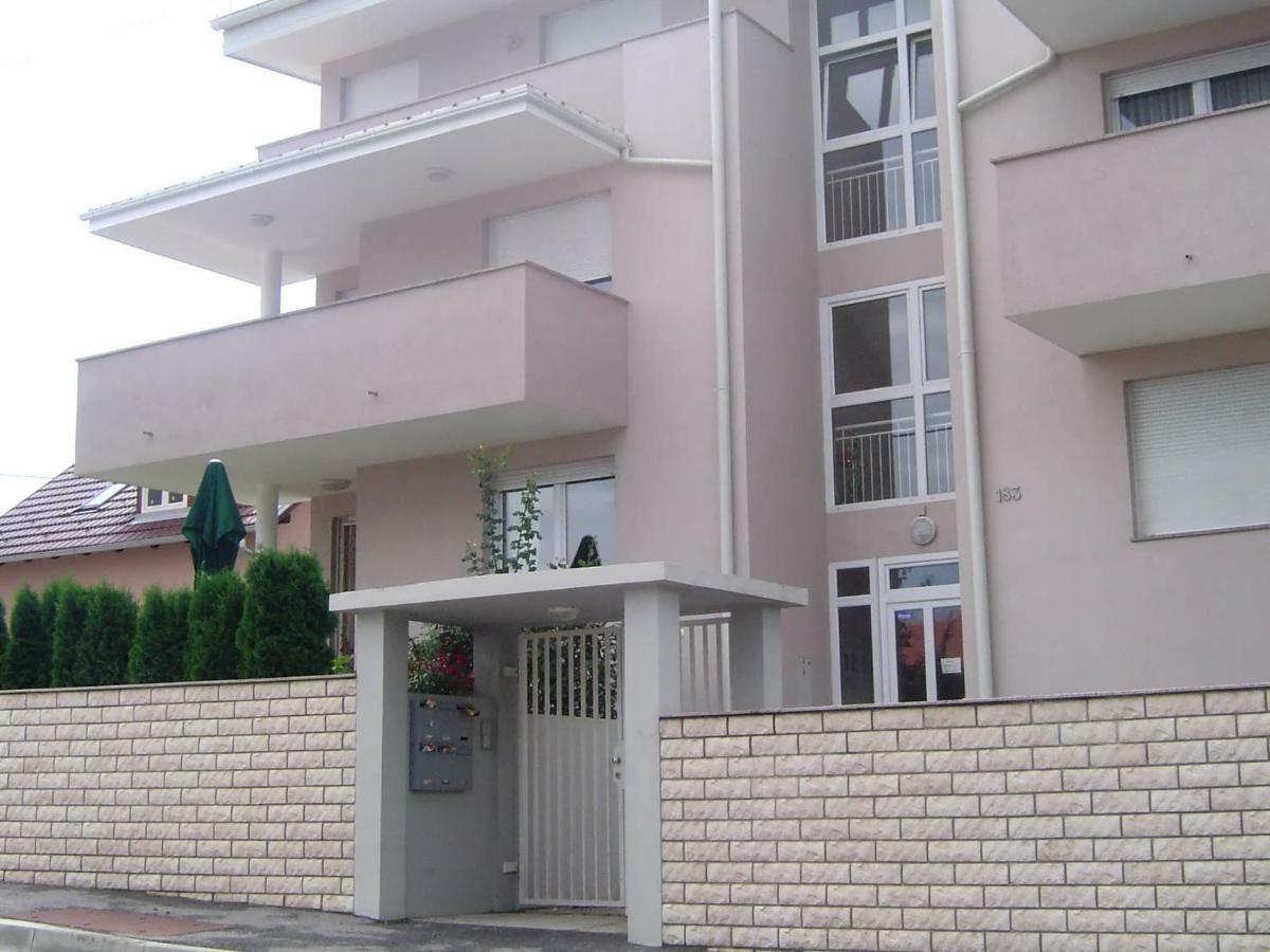 Apartmani Almica Zagreb Bagian luar foto